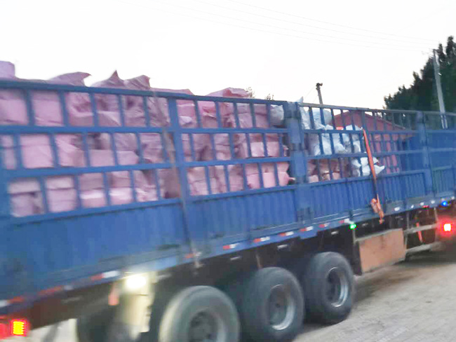 大量庫存及裝車